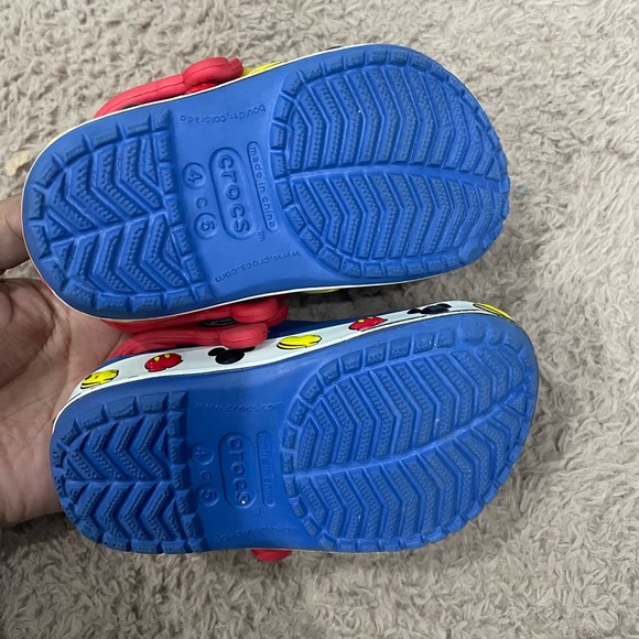 Crocs | Disney Clogs | Sz. 4C - Picture 2 of 4